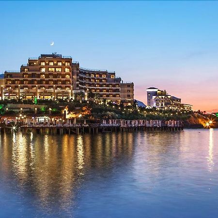 Merit Royal Hotel & Casino Karavas  エクステリア 写真