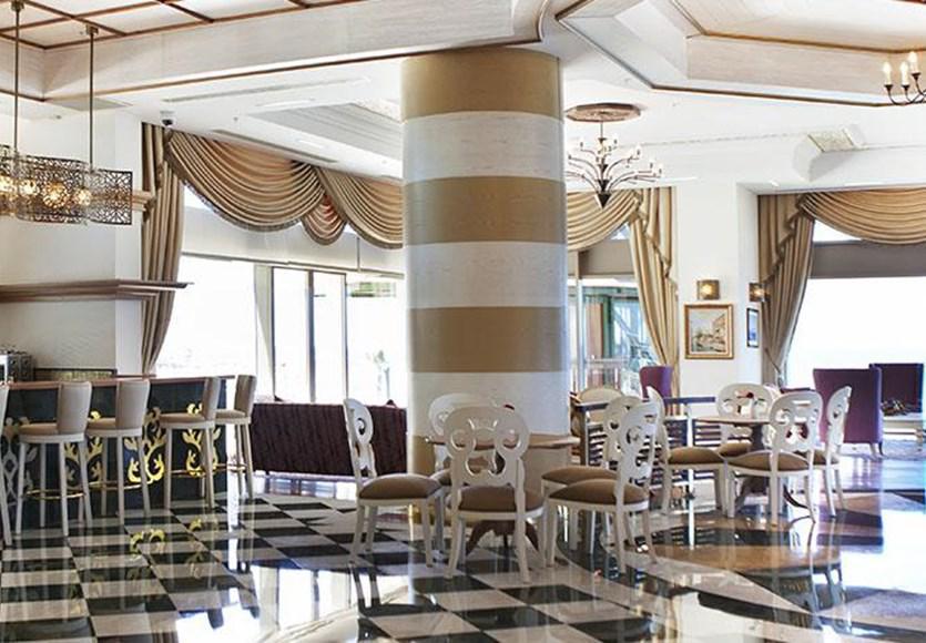 Merit Royal Hotel & Casino Karavas  エクステリア 写真